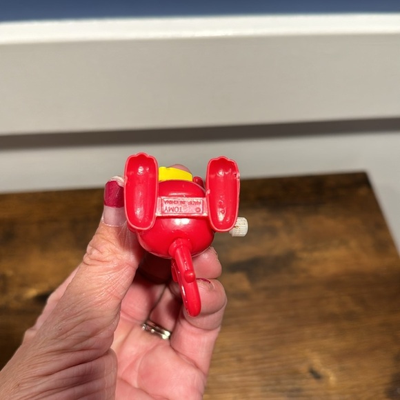 Vtg Rare Wind-up Red Flipping Mouse Cheese Tomy Brand Works Flipper Toy Flips - Picture 5 of 5